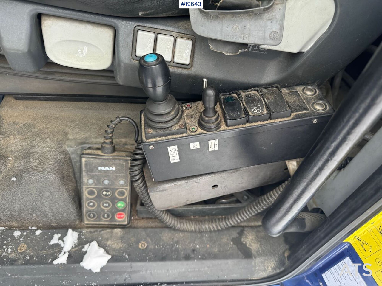 Camion ampliroll MAN TGX 33.680