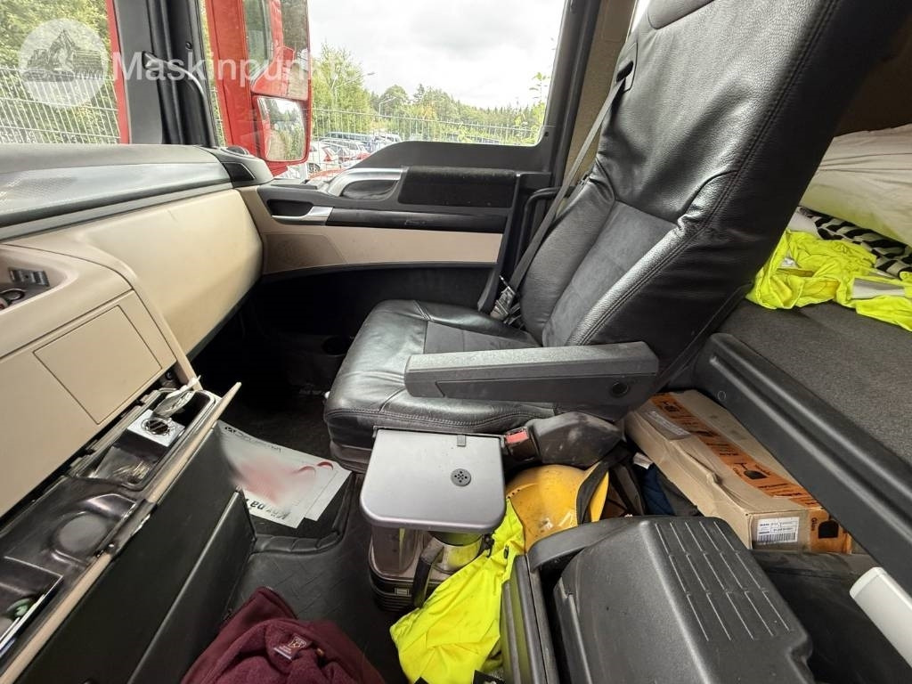 Camion ampliroll MAN TGX 35.500 EKIPAGE