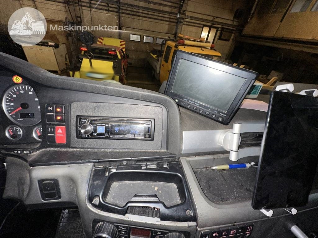Camion ampliroll MAN TGX 35.540