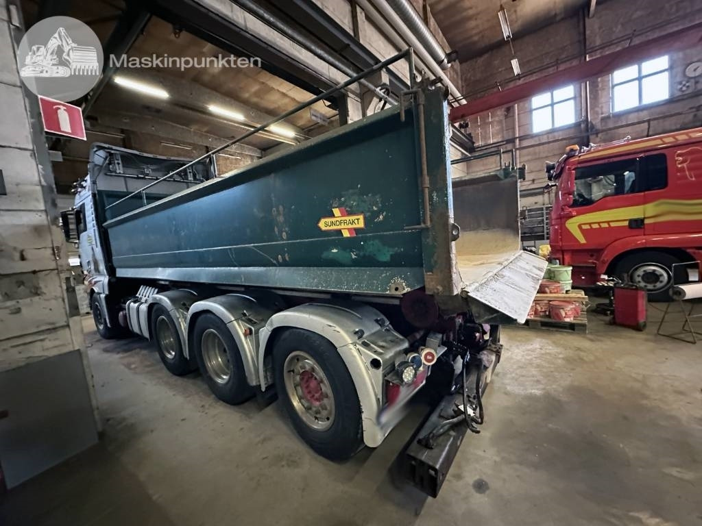 Camion ampliroll MAN TGX 35.540