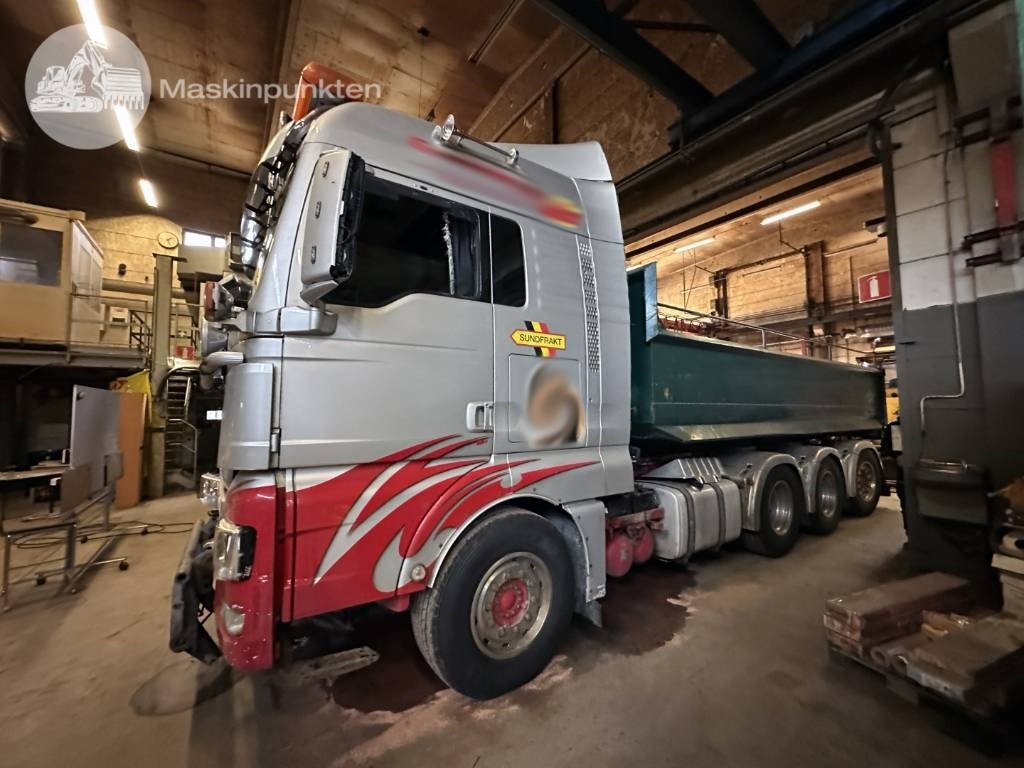 Camion ampliroll MAN TGX 35.540