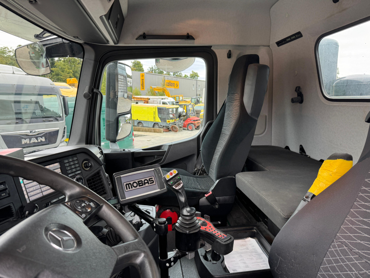 Camion ampliroll MERCEDES Arocs 4453 10x4 Mobas