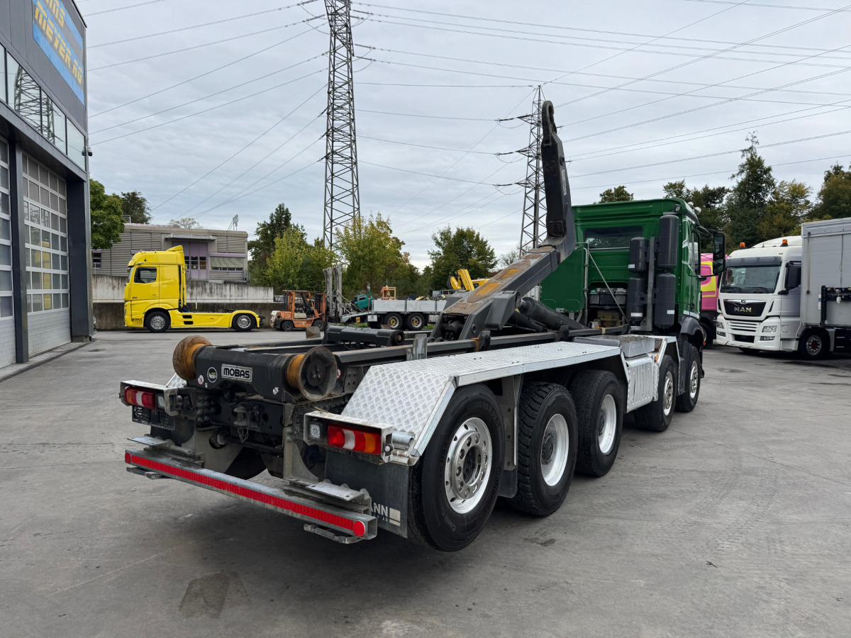 Camion ampliroll MERCEDES Arocs 4453 10x4 Mobas