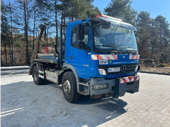 Camion ampliroll  MERCEDES BENZ ATEGO HAKOWIEC