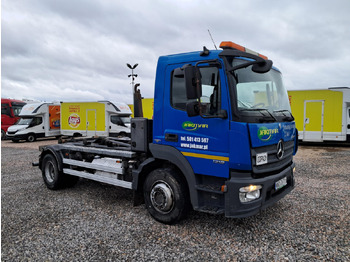 Camion ampliroll  MERCEDES BENZ ATEGO HAKOWIEC
