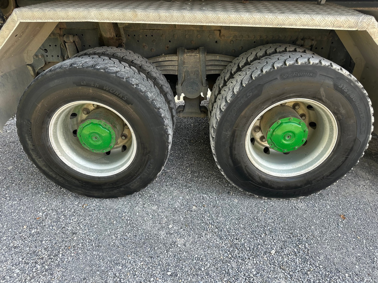 Camion ampliroll MERCEDES-BENZ Actros 4455 10x4 Moser