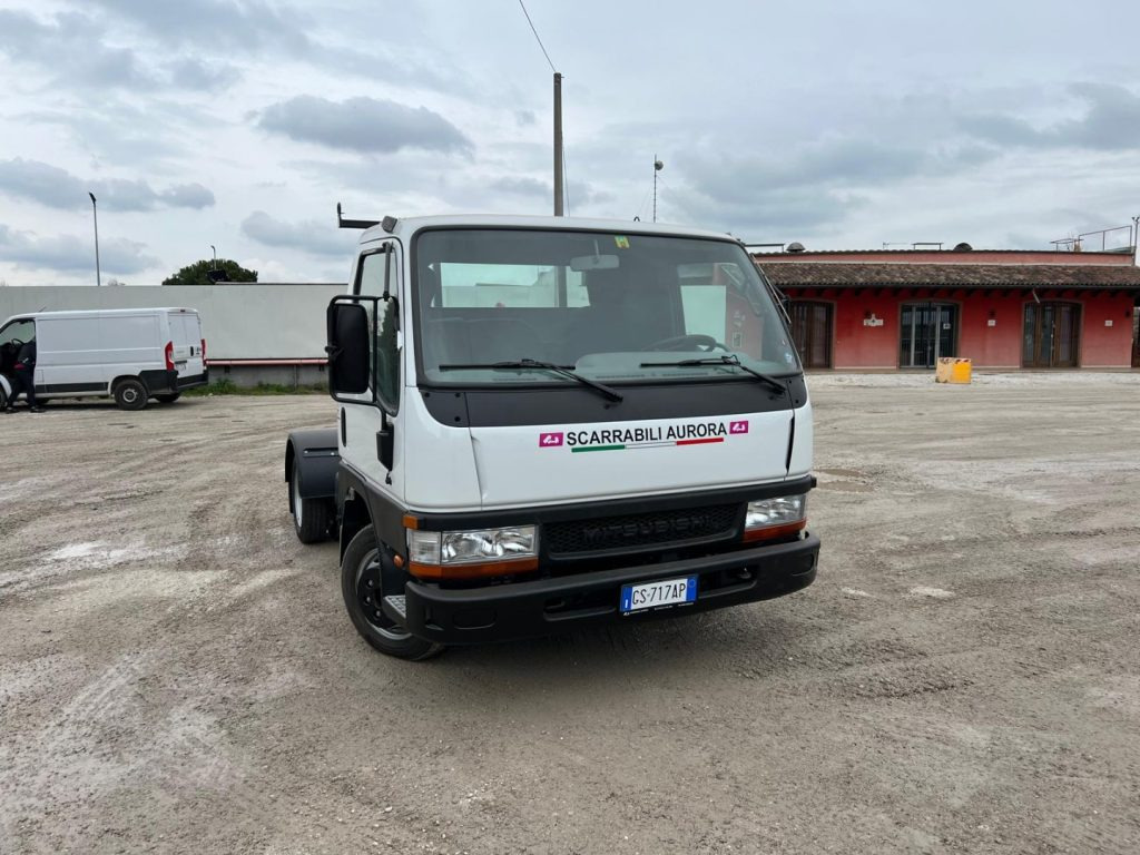 Camion ampliroll MITSUBISHI CANTER 3.0 SCARRABILE