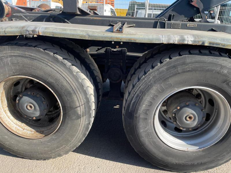 Camion ampliroll Mercedes Actros 2631