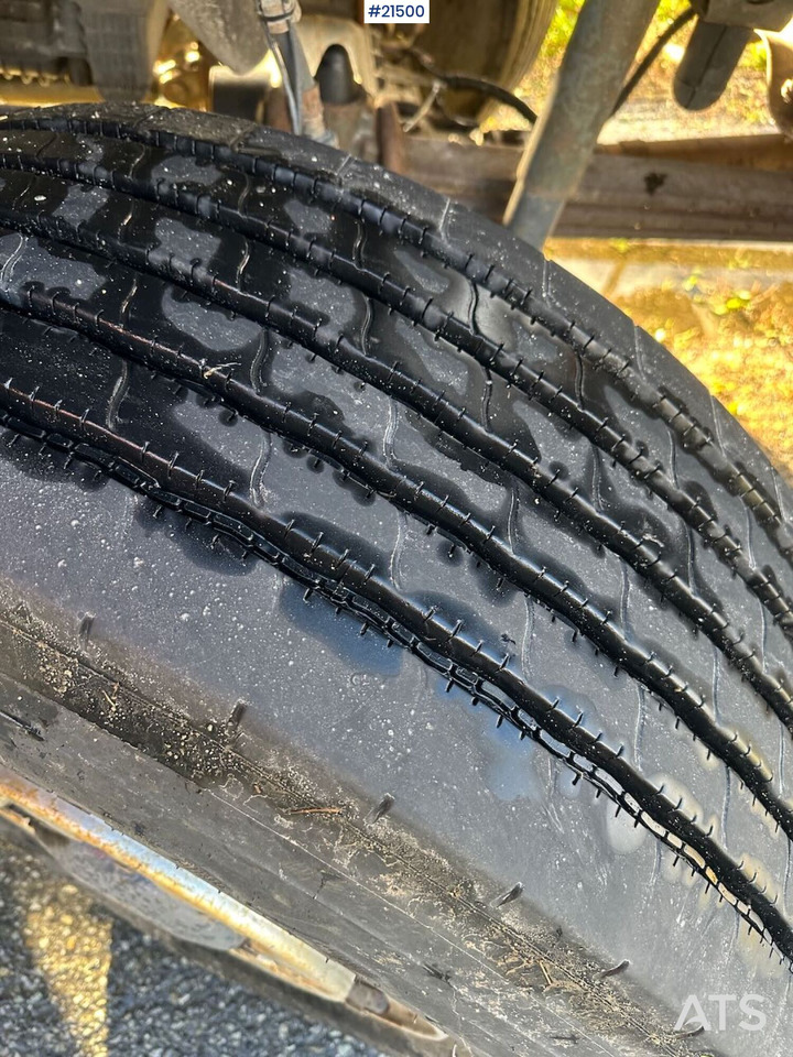 Camion ampliroll Mercedes Actros 2848 4x4+2 brøyterigget krokbil