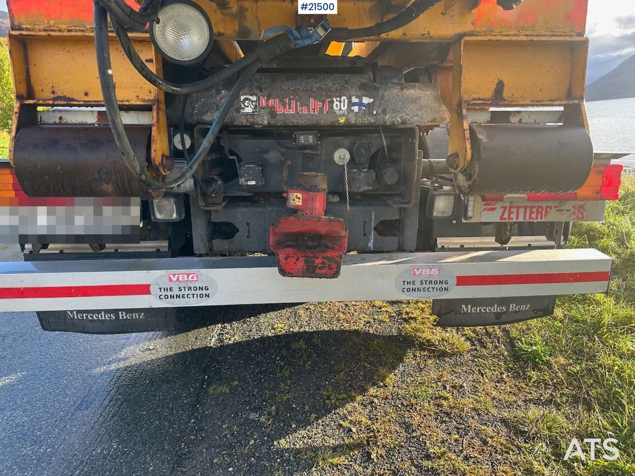 Camion ampliroll Mercedes Actros 2848 4x4+2 brøyterigget krokbil