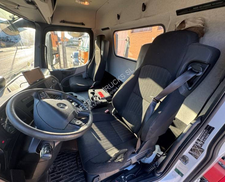 Camion ampliroll Mercedes Antos 1843