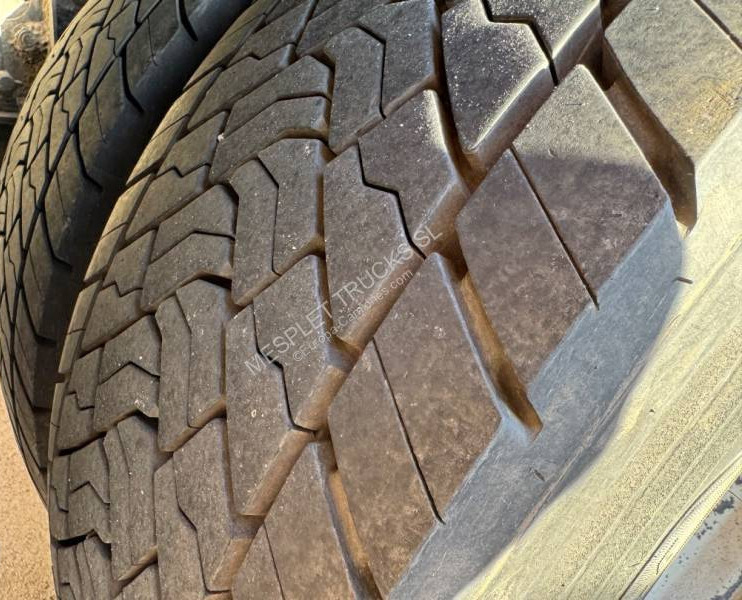 Camion ampliroll Mercedes Antos 1843