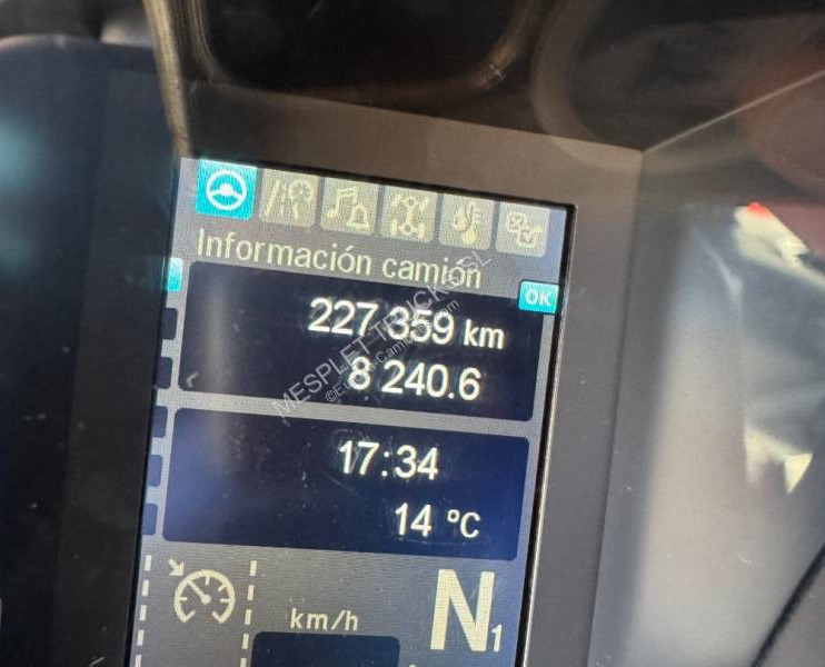 Camion ampliroll Mercedes Antos 1843