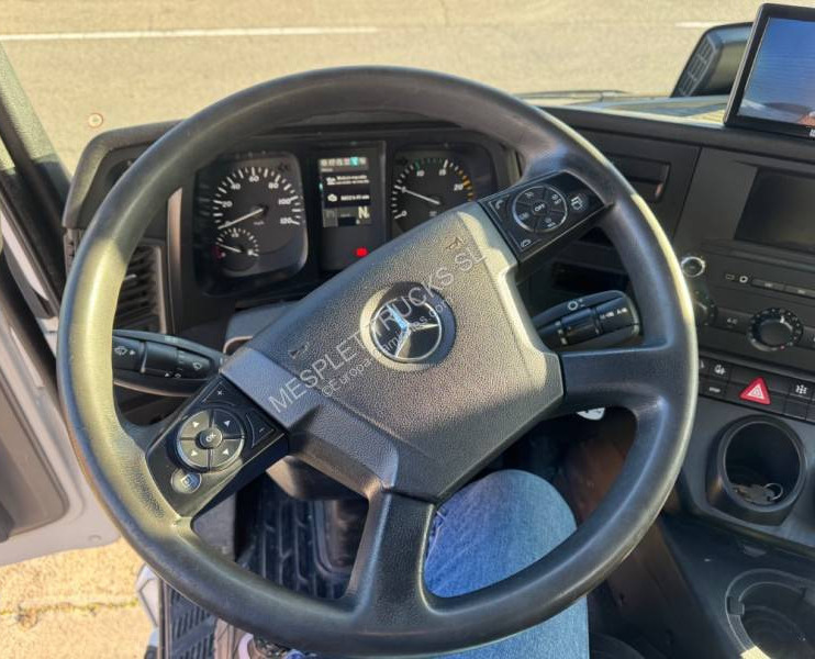 Camion ampliroll Mercedes Antos 1843