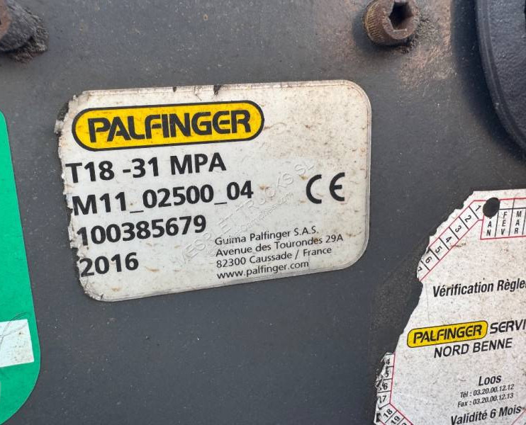 Camion ampliroll Mercedes Antos 1843