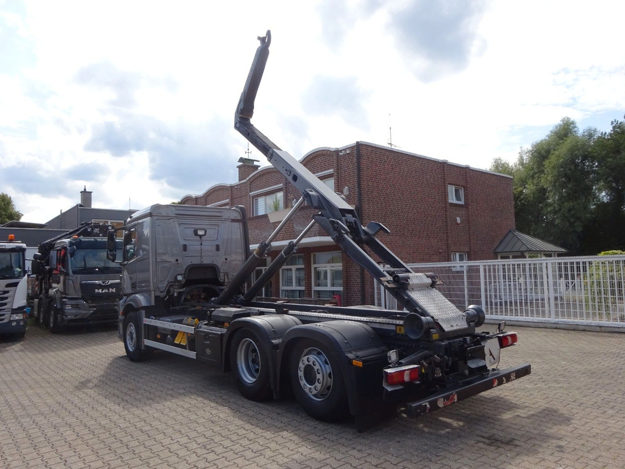 Camion ampliroll Mercedes-Benz 2545 Actros MEILLER Abroller +Lift-Lenkachse