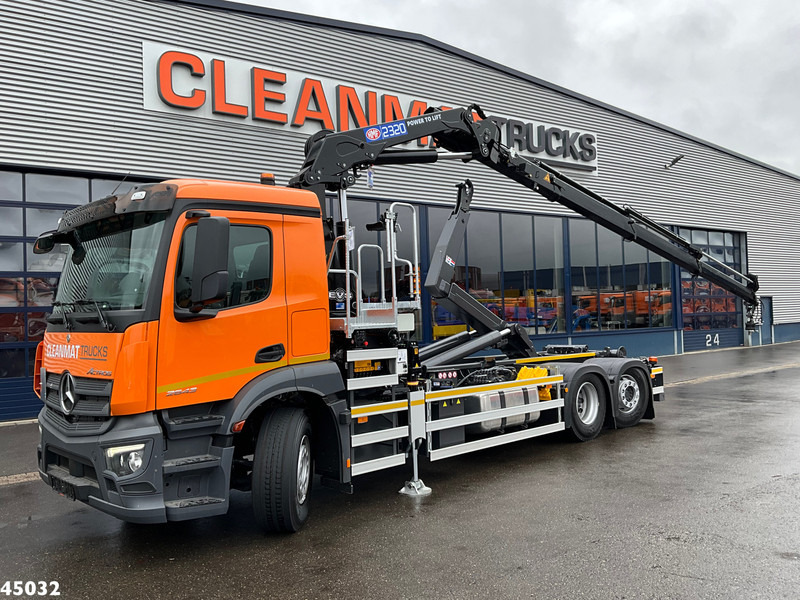 Camion ampliroll Mercedes-Benz ACTROS 2543 HMF 23 Tonmeter laadkraan