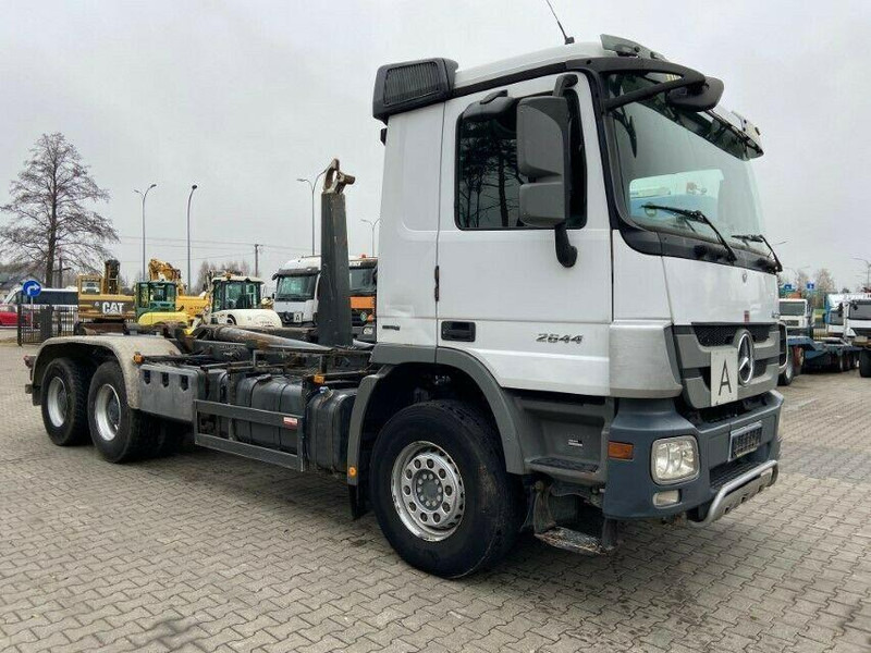Camion ampliroll Mercedes-Benz ACTROS 2644