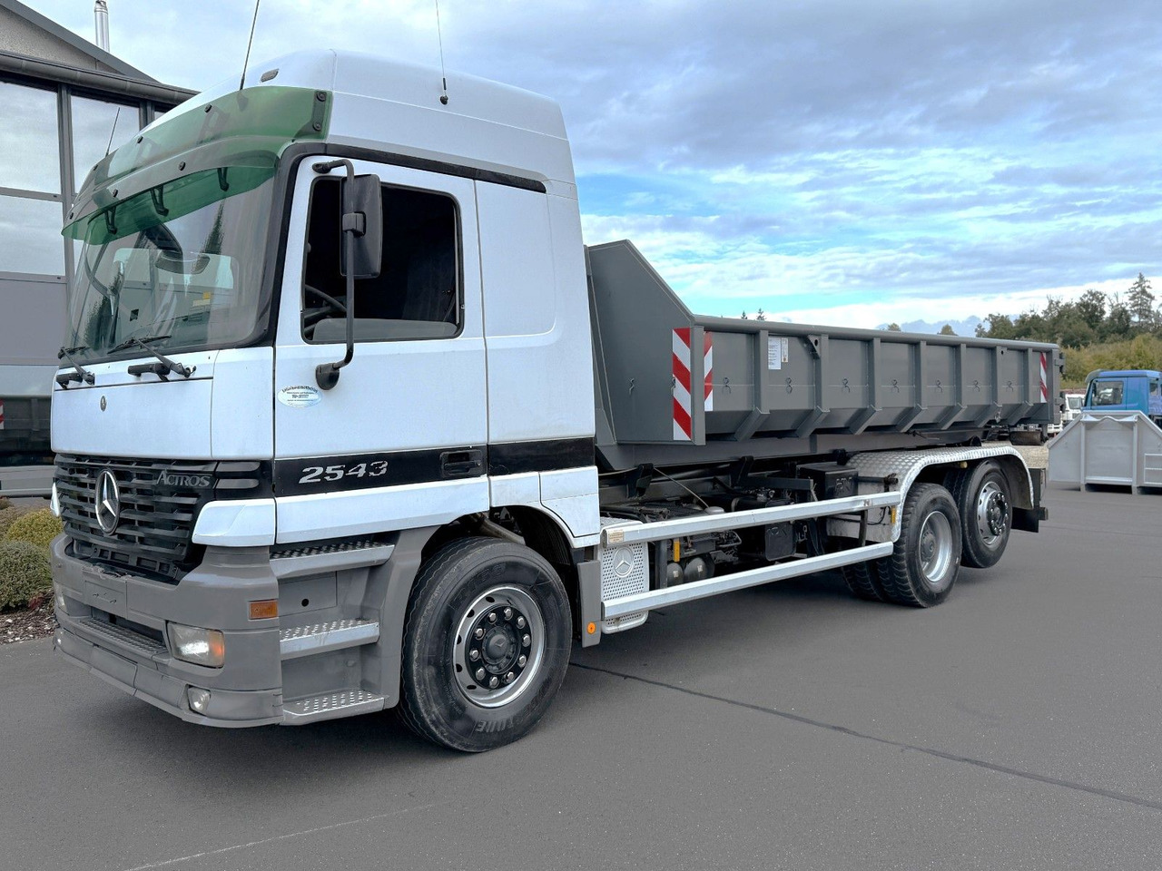 Camion ampliroll Mercedes-Benz Actros 2543 6x2 Klima + Kupplung