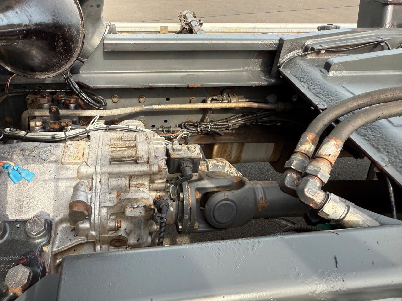 Camion ampliroll Mercedes-Benz Actros 2543 6x2 Klima + Kupplung