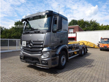 Camion ampliroll Mercedes-Benz Actros 2545 Hook lift truck 6x2