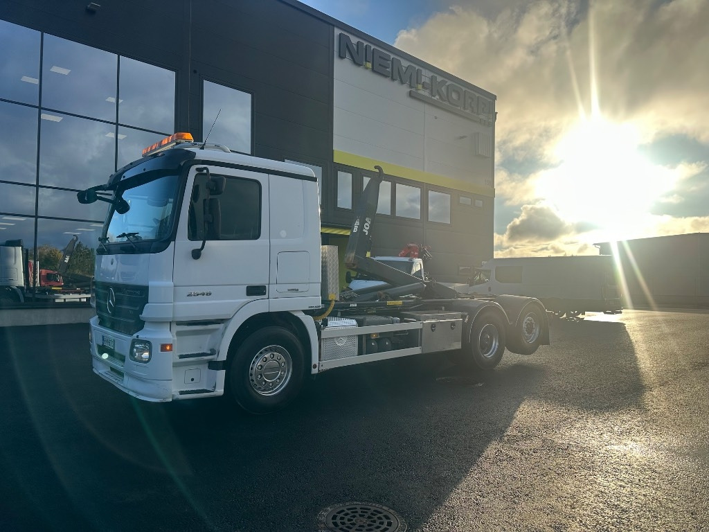 Camion ampliroll Mercedes-Benz Actros 2545 L 6x2