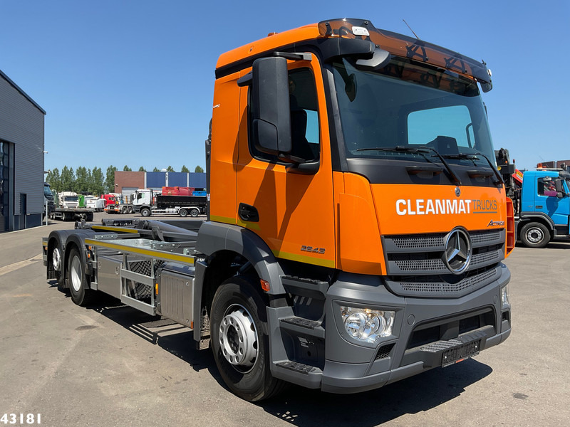 Camion ampliroll Mercedes-Benz Actros 2643 VDL 21 Ton haakarmsysteem