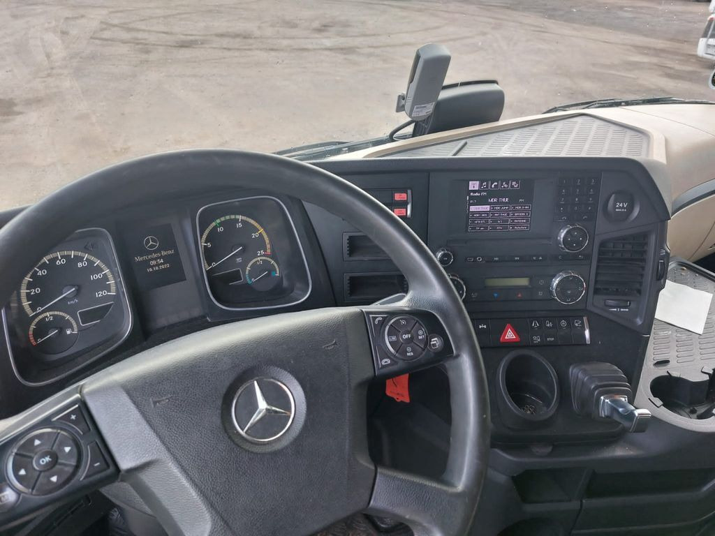 Camion ampliroll Mercedes-Benz Actros 2646