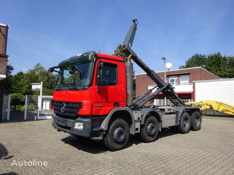 Camion ampliroll Mercedes-Benz Actros 3246 - Hook lift truck