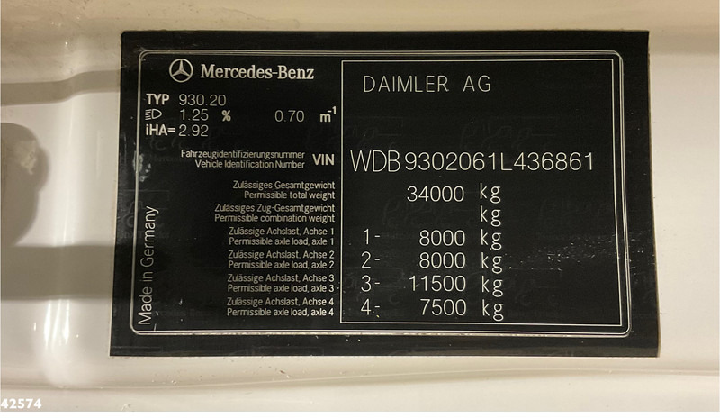 Camion ampliroll Mercedes-Benz Actros 3251 V8 8x2 HMF 26 Tonmeter laadkraan bouwjaar 2014!
