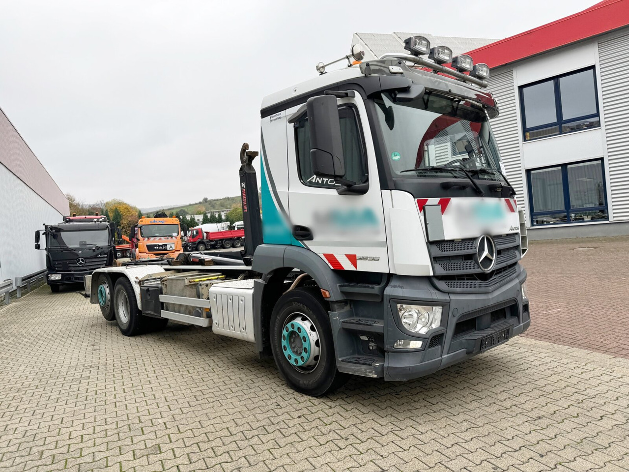 Camion ampliroll Mercedes-Benz Antos 2536 L 6x2 Antos 2536 L 6x2, Liftachse, Hiab XR 21S61 bis 7 m Container