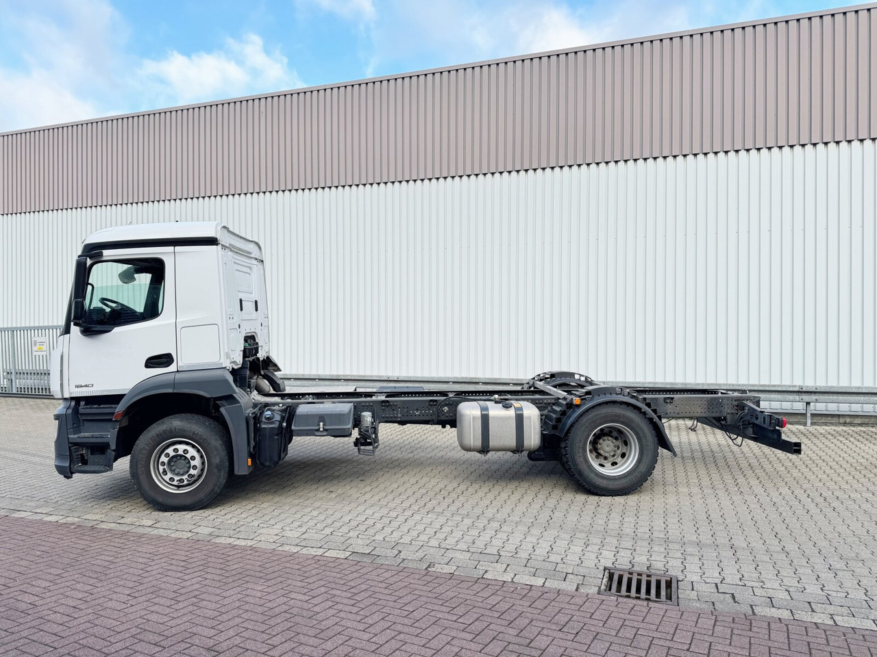 Camion ampliroll Mercedes-Benz Arocs 1840 L 4x2 Arocs 1840 L 4x2, MultimediaCockpit, Navi