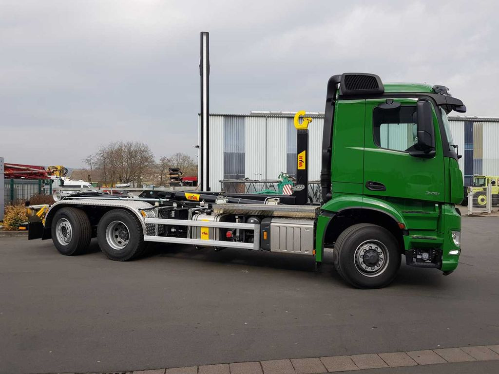 Camion ampliroll Mercedes-Benz Arocs 2751 6x2 HAD / Abroller EBERT Fällbox Q150