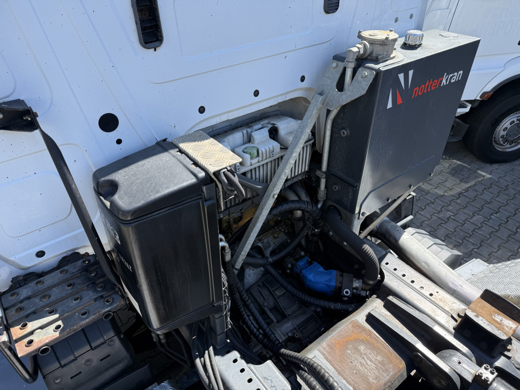 Camion ampliroll Mercedes-Benz Arocs 3245 K 8X4 Haken