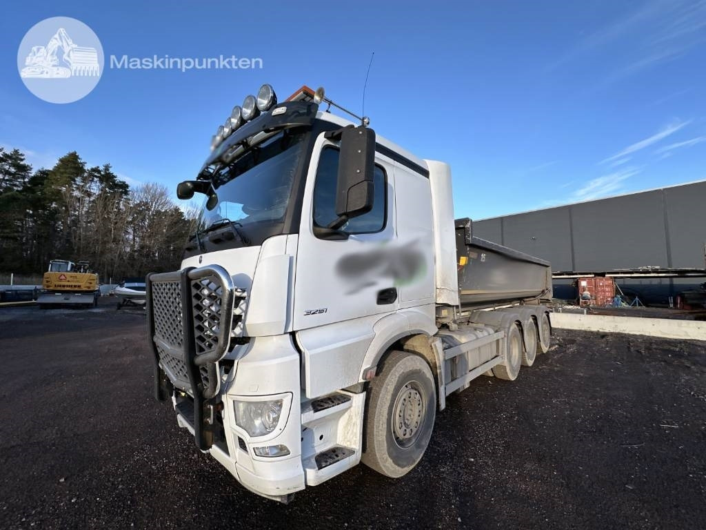 Camion ampliroll Mercedes-Benz Arocs 3251