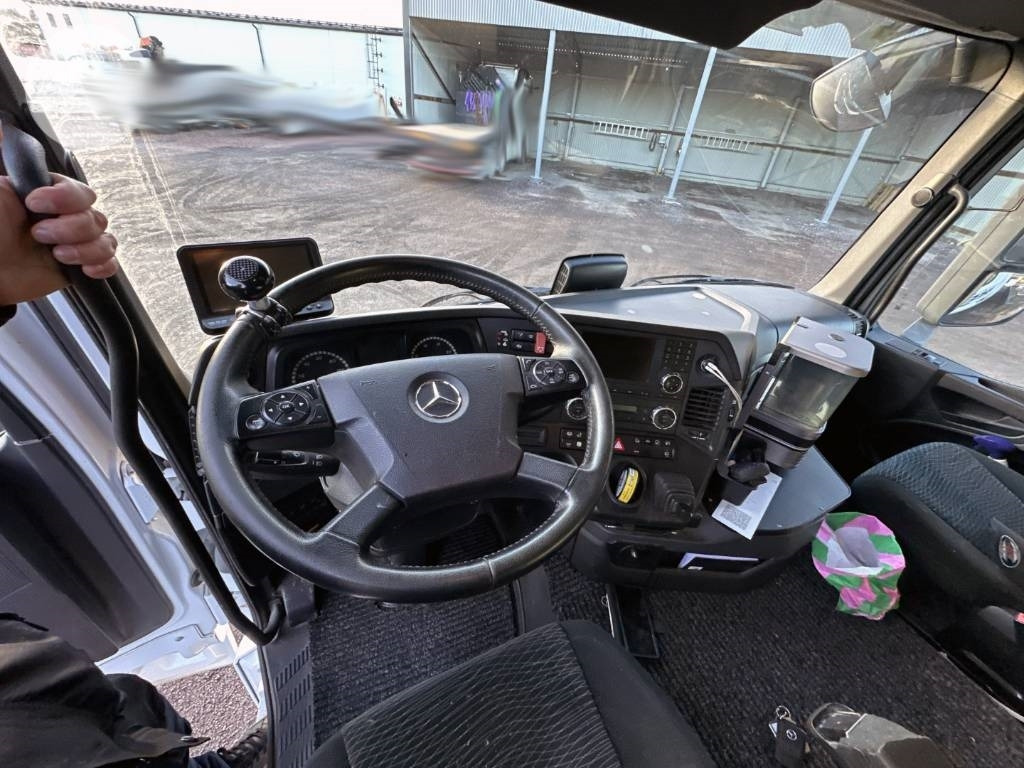 Camion ampliroll Mercedes-Benz Arocs 3251