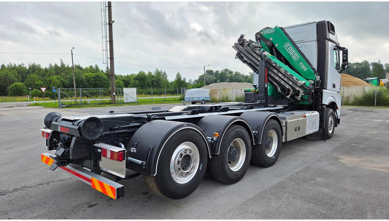 Camion ampliroll Mercedes-Benz Arocs 3253 8X4*4 Fassi F295