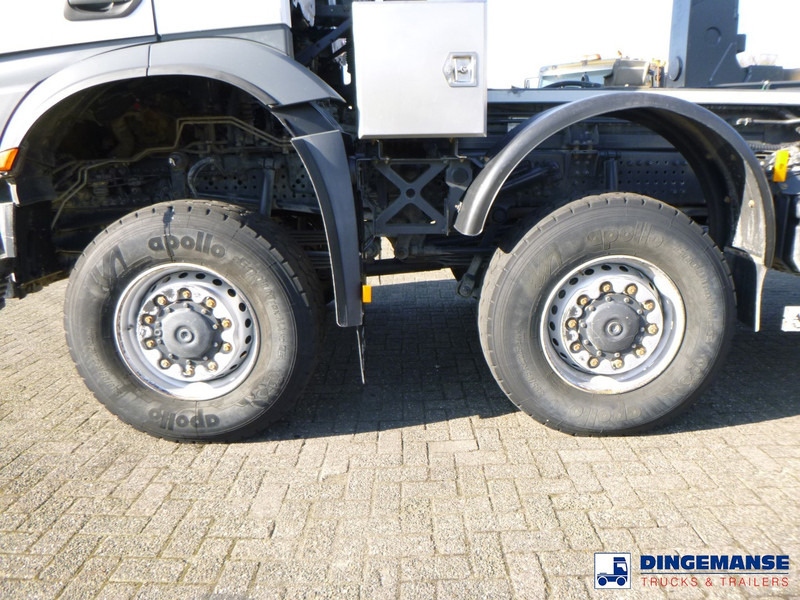 Camion ampliroll Mercedes-Benz Arocs 4545 8x8 AJK container hook 25 t