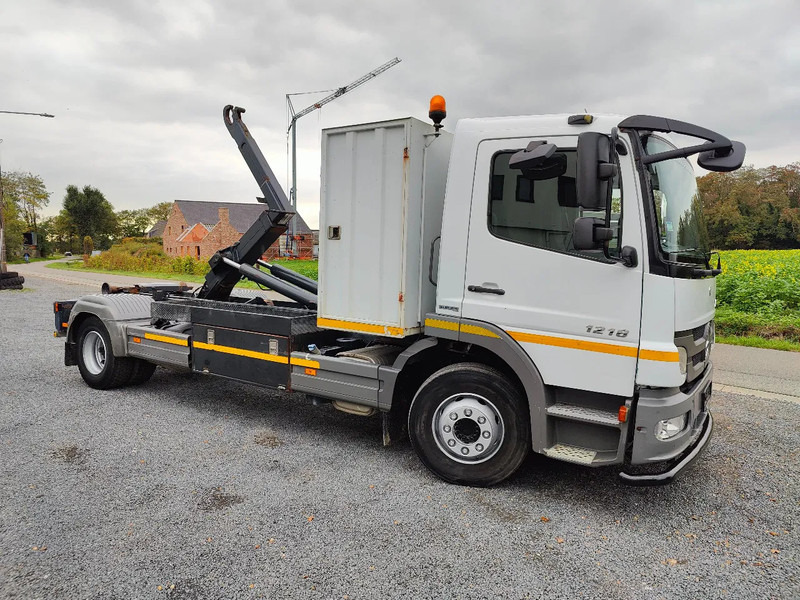 Camion ampliroll Mercedes-Benz Atego 1218 Containersystem / Hooklift Hyvalift