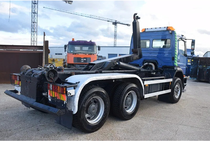 Camion ampliroll Mercedes-Benz Axor 2633