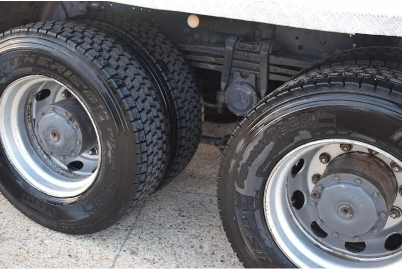 Camion ampliroll Mercedes-Benz Axor 2633