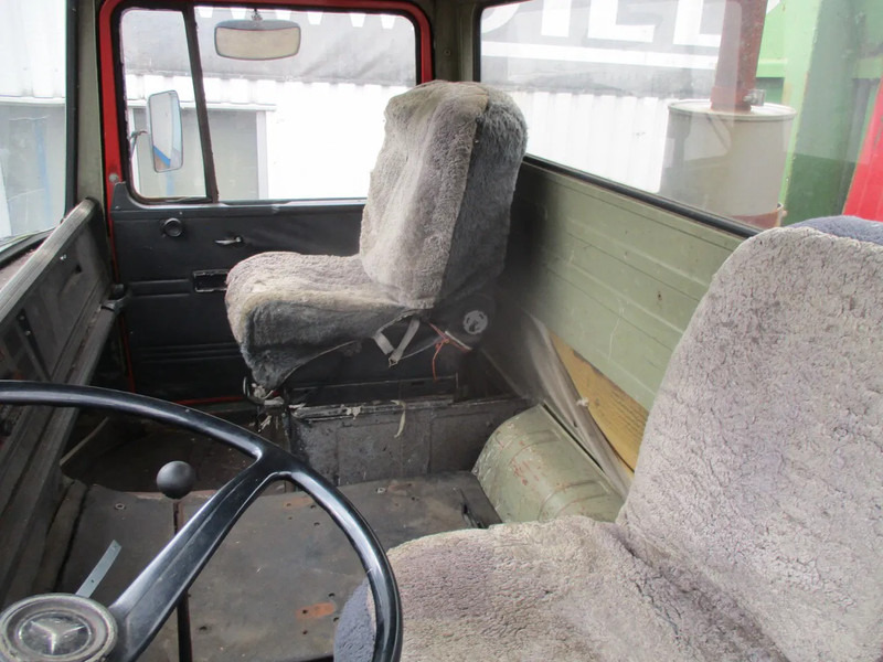 Camion ampliroll Mercedes-Benz LP 1319 , Oldtimer