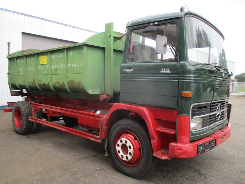 Camion ampliroll Mercedes-Benz LP 1319 , Oldtimer