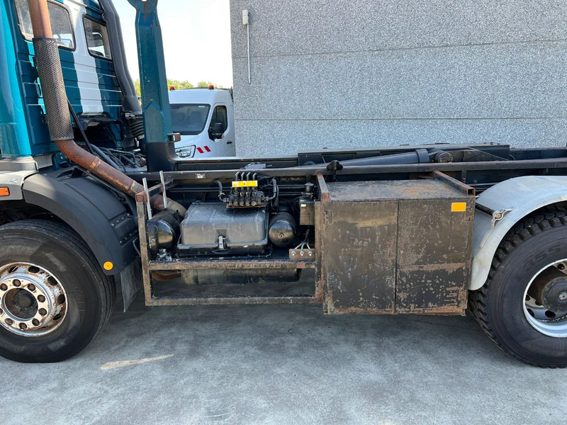 Camion ampliroll Mercedes-Benz SK 2638 V8 Ex-politie voertuig