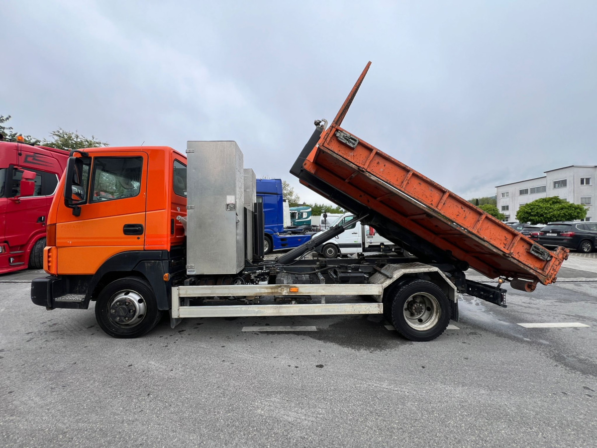 Camion ampliroll NISSAN Atleon 80.19 4x2 Hooklift