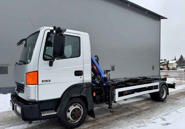 Camion ampliroll NissanAtleon