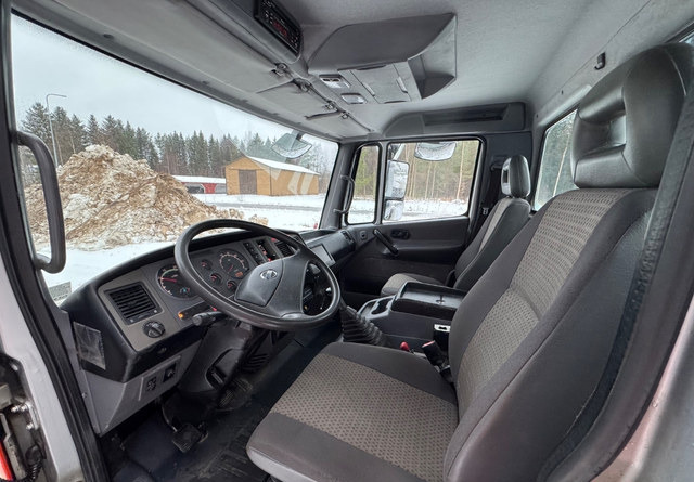 Camion ampliroll NissanAtleon