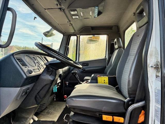 Camion ampliroll Nissan ATLEON 150.25