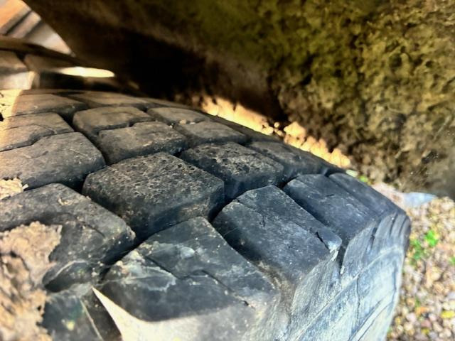 Camion ampliroll Nissan ATLEON 150.25