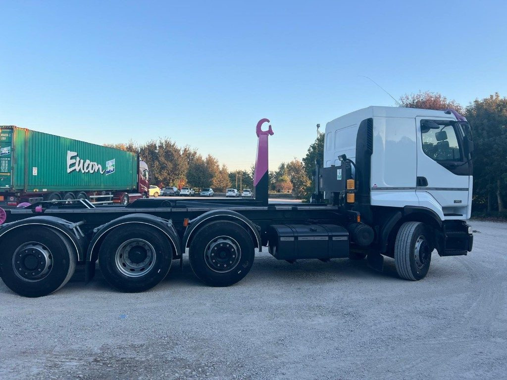 Camion ampliroll RENAULT 420 USATO SCARRABILE 8X2